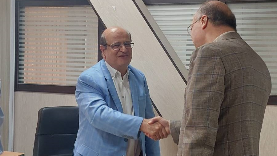 بازدید معاون آموزشی دانشگاه از روند برگزاری آزمون شفاهی دانشنامه تخصصی جراحی اعصاب